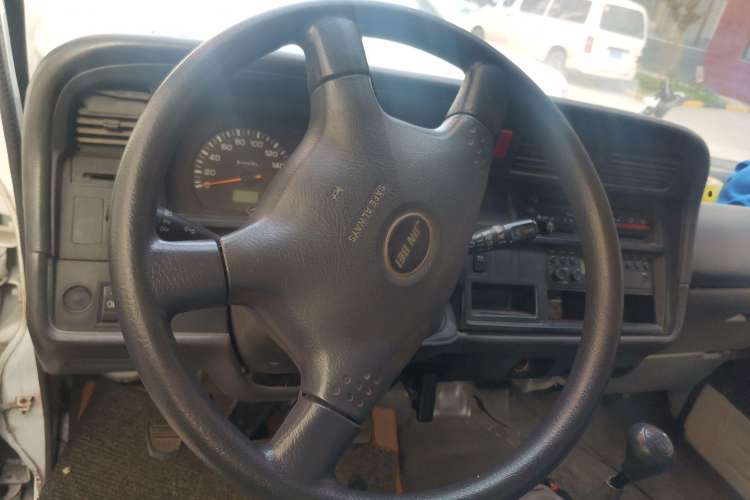 Used Jinbei Hiace 2014 2.0L 5th Generation Kuaiyunwang Business Version 4G21B Steering Wheel