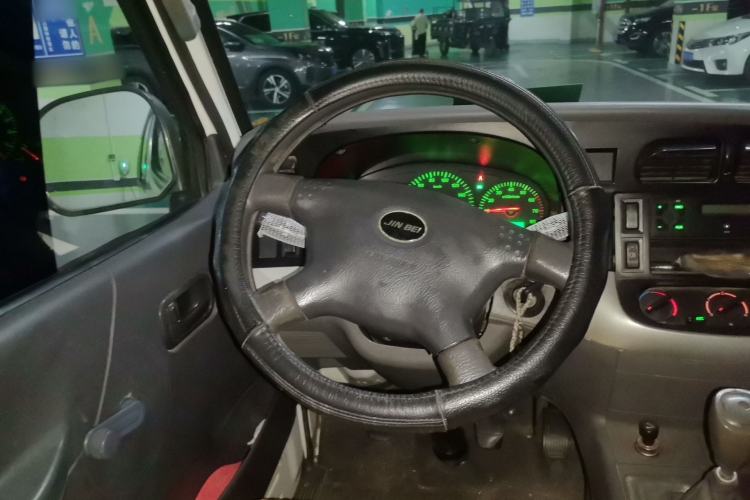 Used Jinbei Hiace 2014 2.0L 5th Generation Kuaiyunwang Business Version 4G19 Steering Wheel
