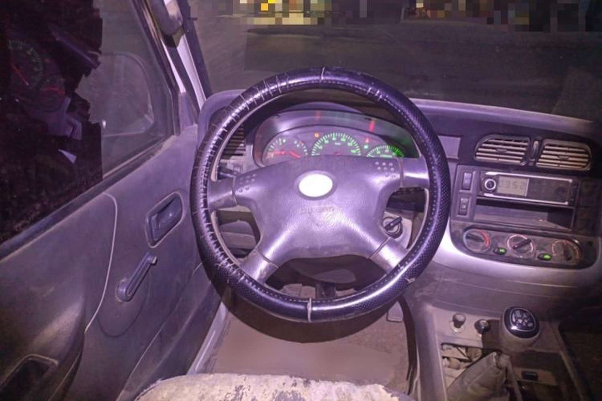 Used Jinbei Hiace 2014 2.0L 5th Generation Kuaiyunwang Business Version 4G19 Steering Wheel