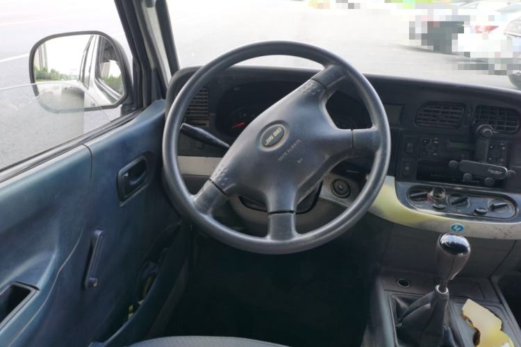 Used Jinbei Hiace 2014 2.0L Fifth-Generation Xiangyun Comfort Type 1 4G20C Steering Wheel