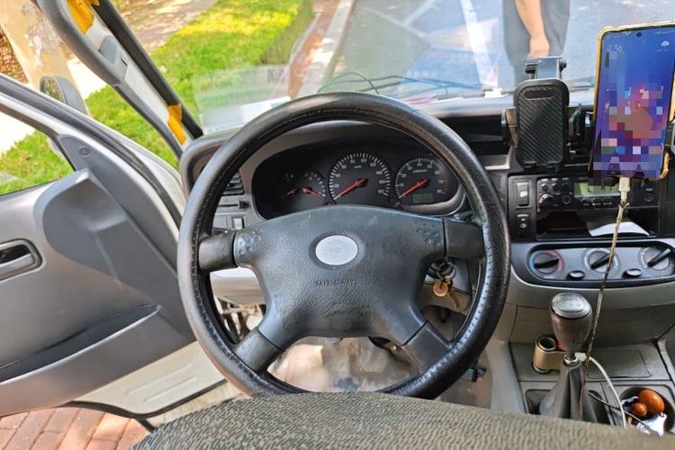 Used Jinbei Hiace 2014 2.0L 5th Generation Kuaiyunwang Business Version 4G20B Steering Wheel