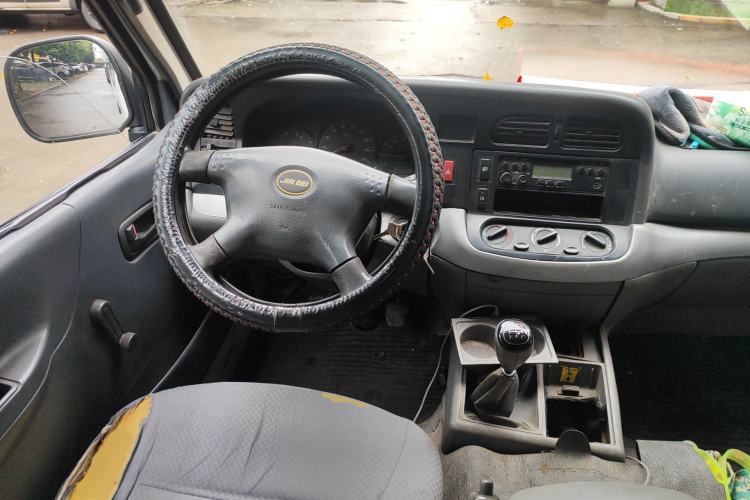 Used Jinbei Hiace 2014 2.0L 5th Generation Kuaiyunwang Business Version 4G19 Steering Wheel