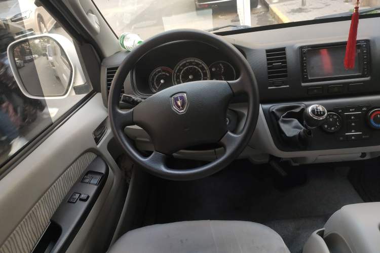 Used Jinbei Hiace 2014 2.2L Luxury Version V22 Steering Wheel