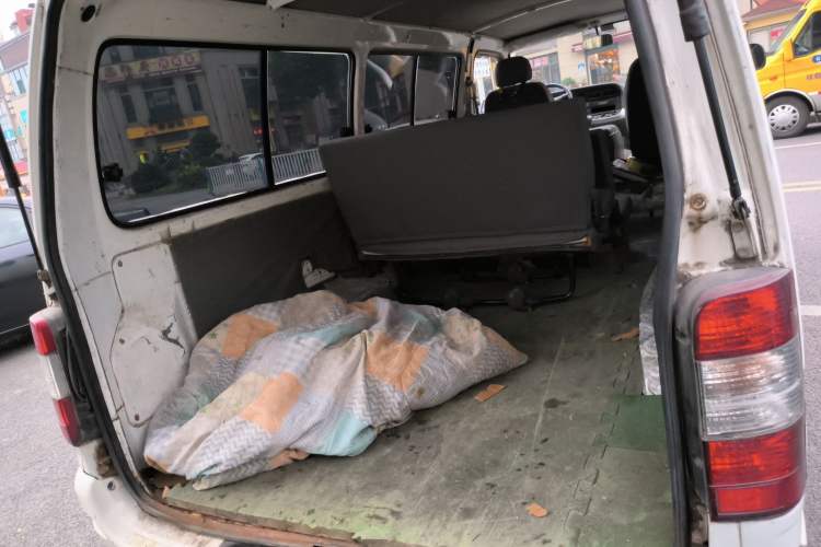 Used Jinbei Hiace 2014 2.0L Fifth-Generation Xiangyun Comfort Type 1 4G20C Trunk