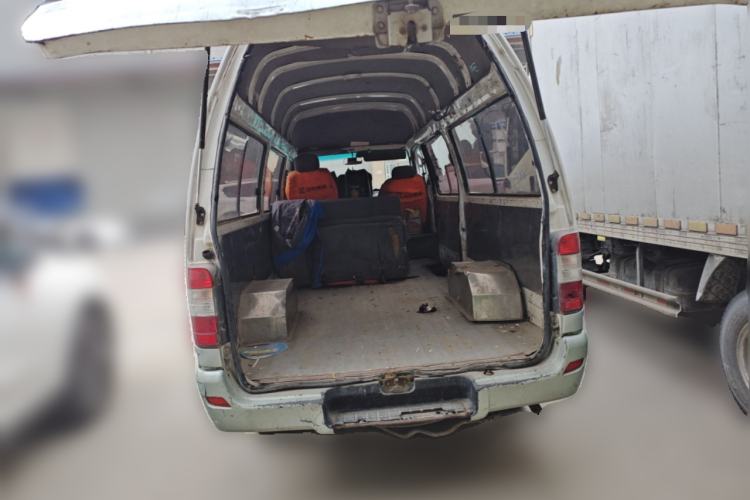 Used Jinbei Hiace 2014 2.0L Fifth-Generation Xiangyun Comfort Type 1 4G20C Trunk