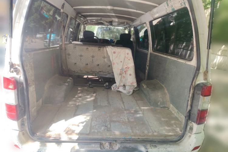 Used Jinbei Hiace 2014 2.0L Fifth-Generation Xiangyun Comfort Type 1 4G20C Trunk