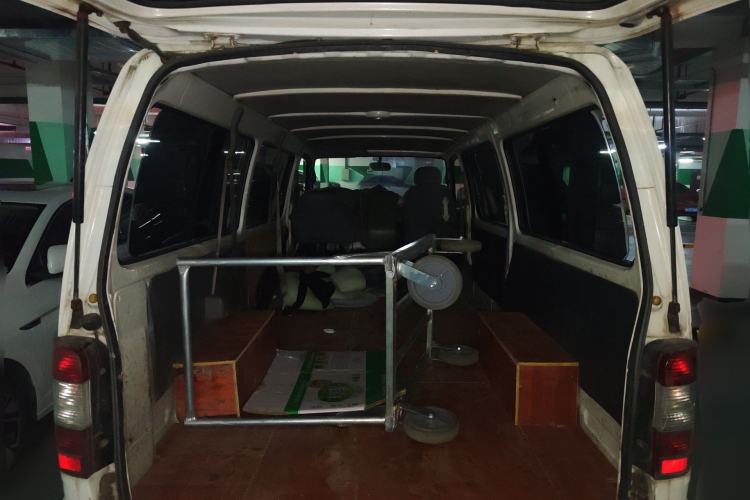 Used Jinbei Hiace 2014 2.0L 5th-Gen Power King Comfort Version V19 Trunk