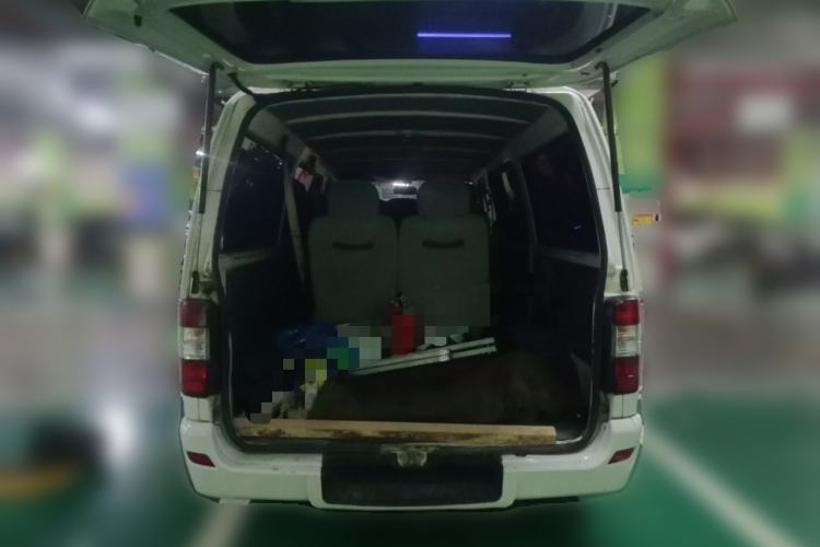Used Jinbei Hiace 2014 2.0L 5th Generation Kuaiyunwang Business Version 4G19 Trunk