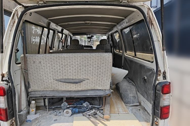 Used Jinbei Hiace 2014 2.0L 5th Generation Kuaiyunwang Business Version 4G19 Trunk