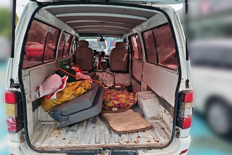 Used Jinbei Hiace 2014 2.0L Fifth-Generation Power King Classic V19 Trunk