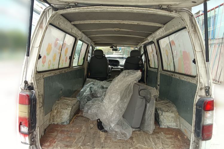 Used Jinbei Hiace 2014 2.0L Fifth-Generation Xiangyun Comfort Type 1 4G20C Trunk