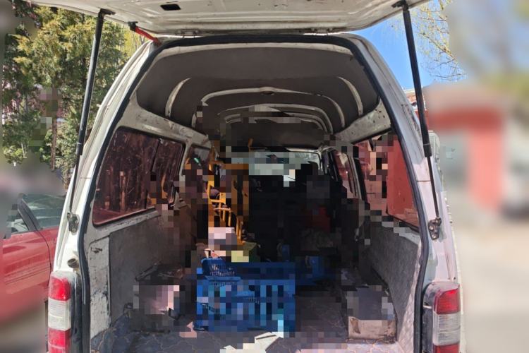Used Jinbei Hiace 2014 2.0L Fifth-Generation Xiangyun Comfort Type 1 4G20C Trunk