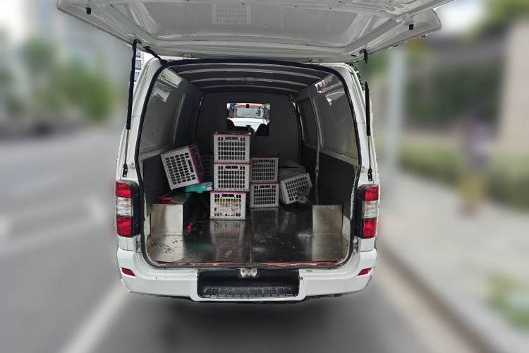 Used Jinbei Hiace 2014 2.0L 5th Generation Kuaiyunwang Business Version 4G21B Trunk
