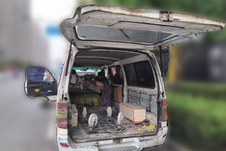 Used Jinbei Hiace 2014 2.0L 5th Generation Kuaiyunwang Business Version 4G19 Trunk
