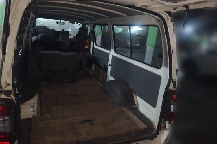 Used Jinbei Hiace 2014 2.0L 5th Generation Kuaiyunwang Business Version 4G19 Trunk