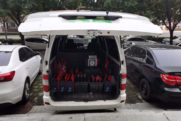 Used Jinbei Hiace 2014 2.0L 5th Generation Kuaiyunwang Business Version 4G20B Trunk