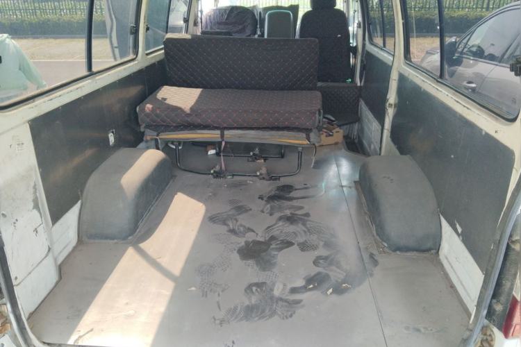 Used Jinbei Hiace 2014 2.0L 5th Generation Kuaiyunwang Business Version 4G19 Trunk