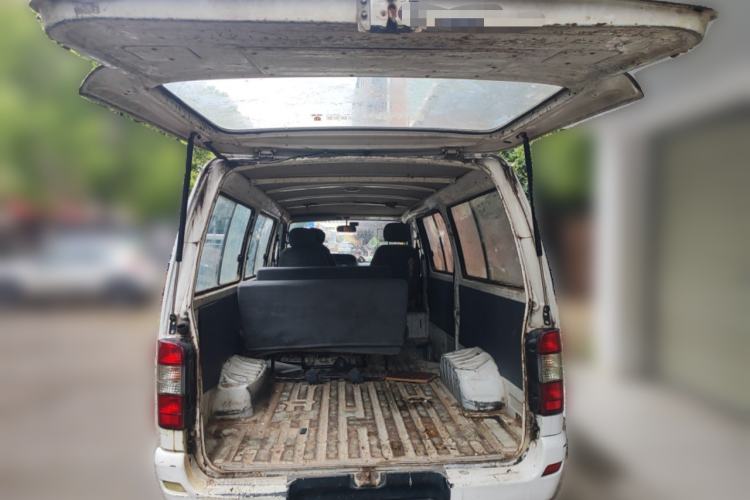 Used Jinbei Hiace 2014 2.0L 5th Generation Kuaiyunwang Business Version 4G19 Trunk