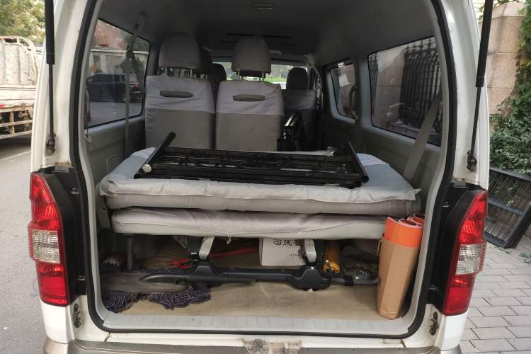 Used Jinbei Hiace 2014 2.2L Luxury Version V22 Trunk