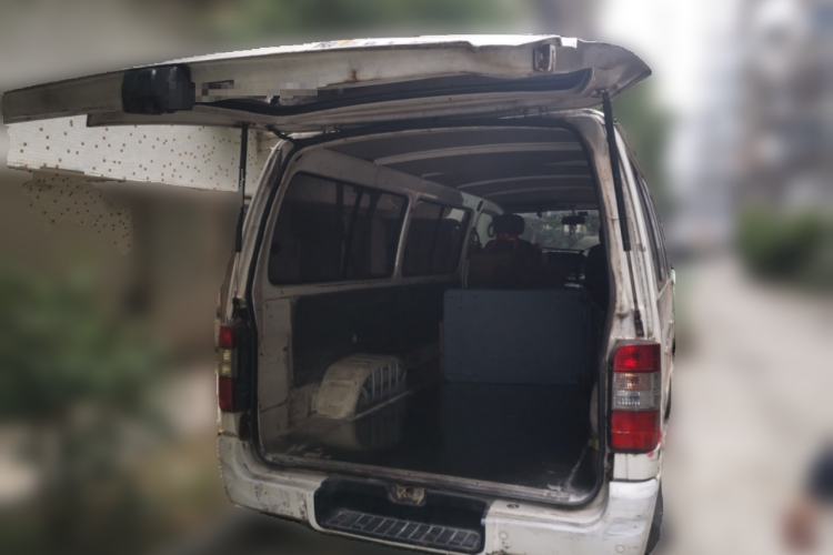 Used Jinbei Hiace 2014 2.0L 5th Generation Kuaiyunwang Business Version 4G20B Trunk