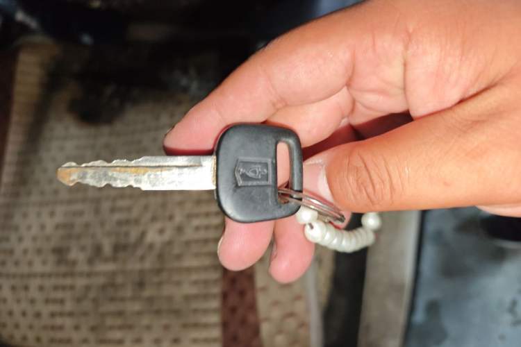 Used Jinbei Hiace 2014 2.0L Fifth-Generation Xiangyun Comfort Type 1 4G20C Vehicle Key