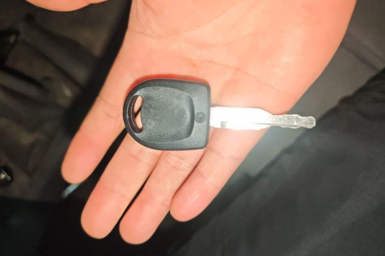 Used Jinbei Hiace 2014 2.0L 5th-Gen Power King Comfort Version V19 Vehicle Key