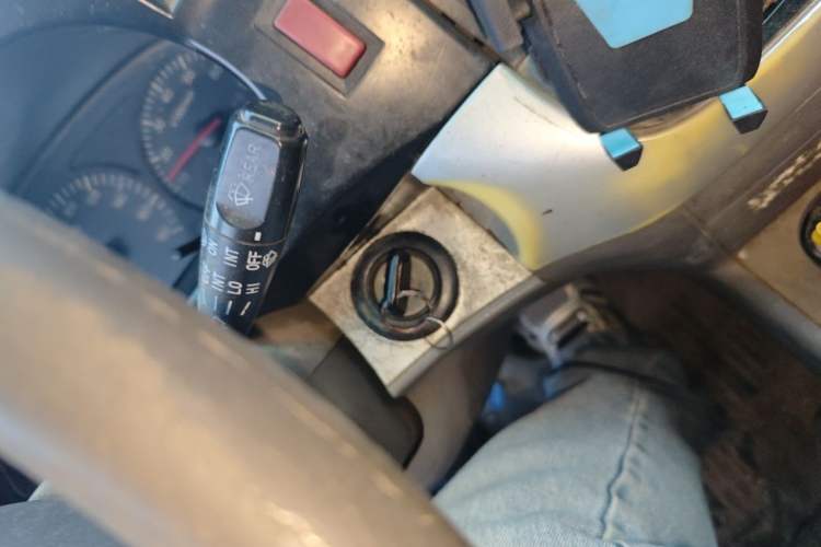 Used Jinbei Hiace 2014 2.0L Fifth-Generation Xiangyun Comfort Type 1 4G20C Vehicle Key