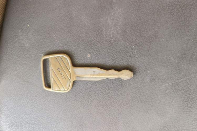 Used Jinbei Hiace 2014 2.0L 5th Generation Kuaiyunwang Business Version 4G19 Vehicle Key