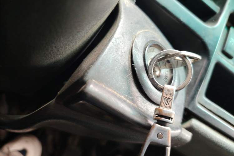 Used Jinbei Hiace 2014 2.0L 5th Generation Kuaiyunwang Business Version 4G19 Vehicle Key
