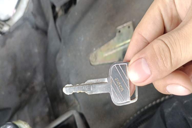 Used Jinbei Hiace 2014 2.0L Fifth-Generation Power King Classic V19 Vehicle Key