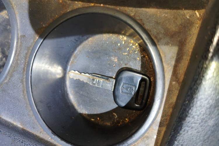 Used Jinbei Hiace 2014 2.0L Fifth-Generation Xiangyun Comfort Type 1 4G20C Vehicle Key