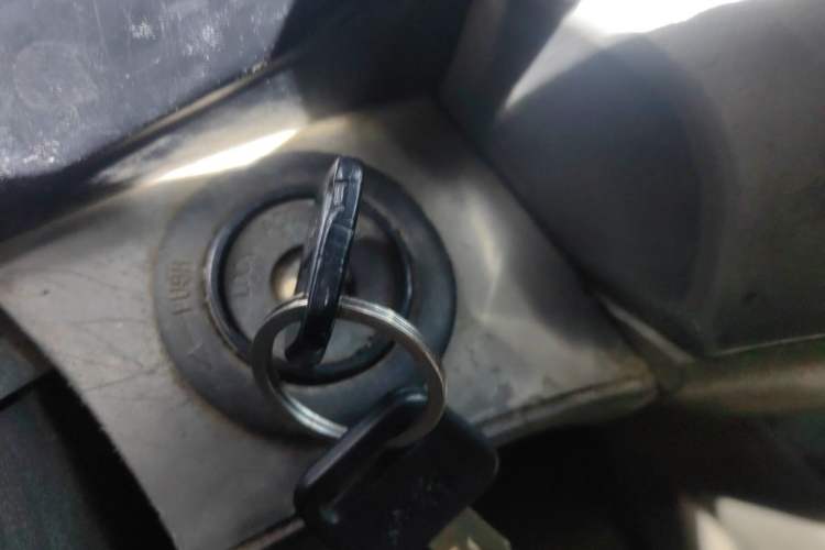Used Jinbei Hiace 2014 2.0L 5th Generation Kuaiyunwang Business Version 4G19 Vehicle Key