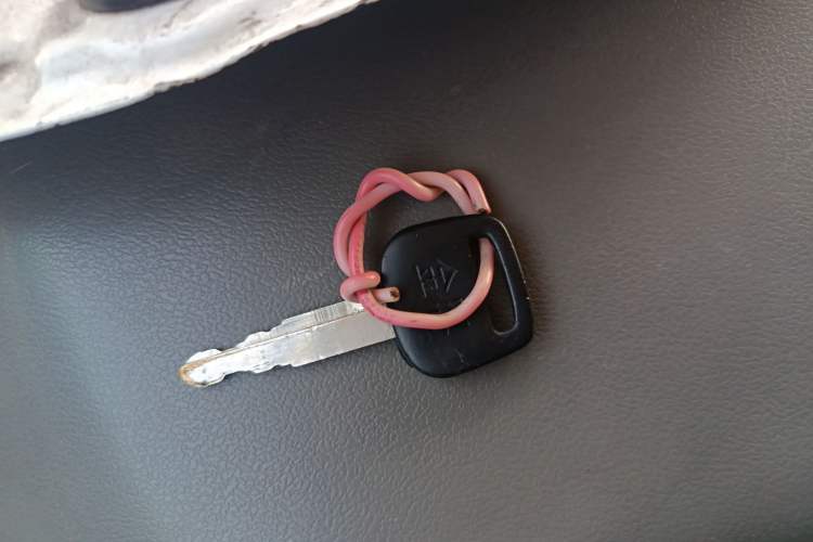 Used Jinbei Hiace 2014 2.0L 5th Generation Kuaiyunwang Business Version 4G20B Vehicle Key