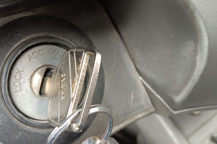 Used Jinbei Hiace 2014 2.0L Fifth-Generation Xiangyun Comfort Type 1 4G20C Vehicle Key