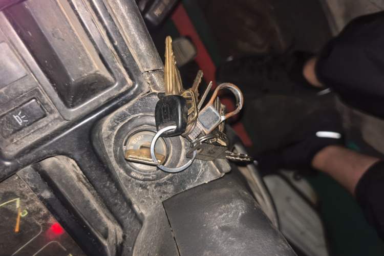 Used Jinbei Hiace 2014 2.0L Fifth-Generation Power King Classic V19 Vehicle Key