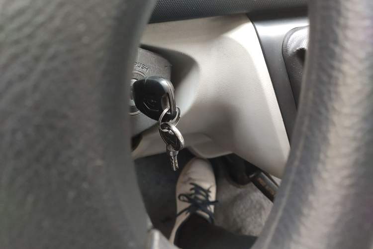 Used Jinbei Hiace 2014 2.2L Luxury Version V22 Vehicle Key