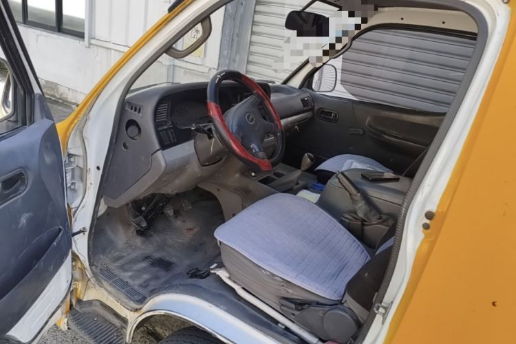 Used Jinbei Hiace 2014 2.0L 5th Generation Kuaiyunwang Business Version 4G19 Driver Seat