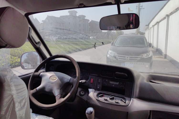 Used Jinbei Hiace 2014 2.0L Fifth-Generation Xiangyun Comfort Type 1 4G20C Headliner