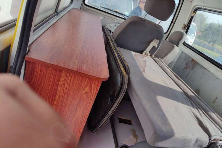 Used Jinbei Hiace 2014 2.0L Fifth-Generation Xiangyun Comfort Type 1 4G20C Left Rear Seat