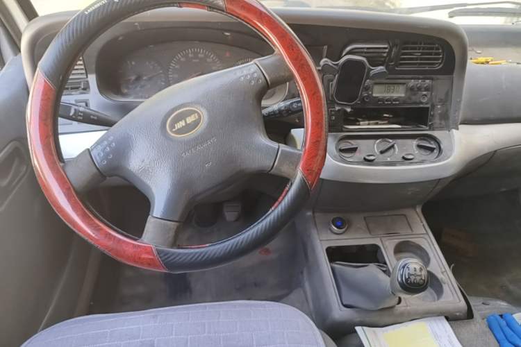 Used Jinbei Hiace 2014 2.0L 5th Generation Kuaiyunwang Business Version 4G19 Steering Wheel