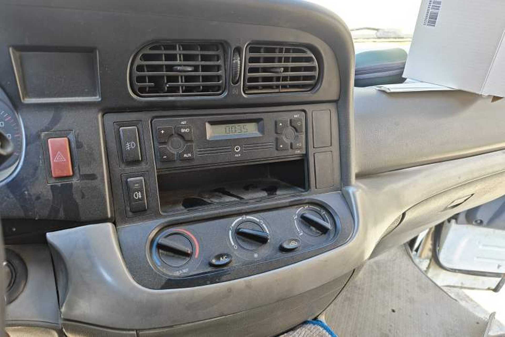 Used Jinbei Hiace  Audio And AC Panel