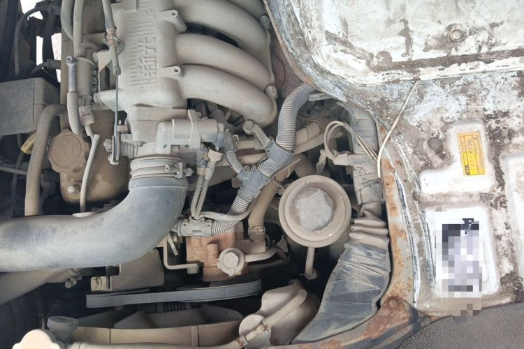 Used Jinbei Hiace  Engine Bay Left