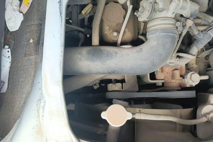 Used Jinbei Hiace  Engine Bay Right