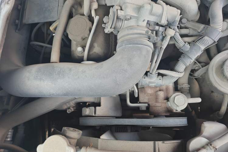 Used Jinbei Hiace  Engine Bay Right