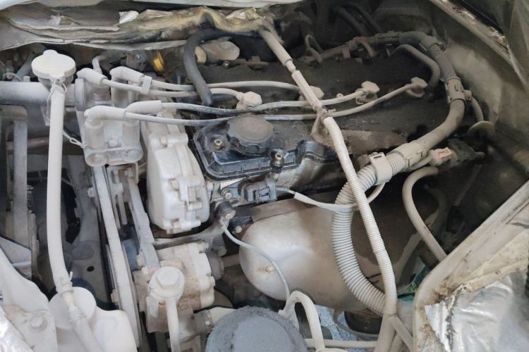 Used Jinbei Hiace  Engine Bay