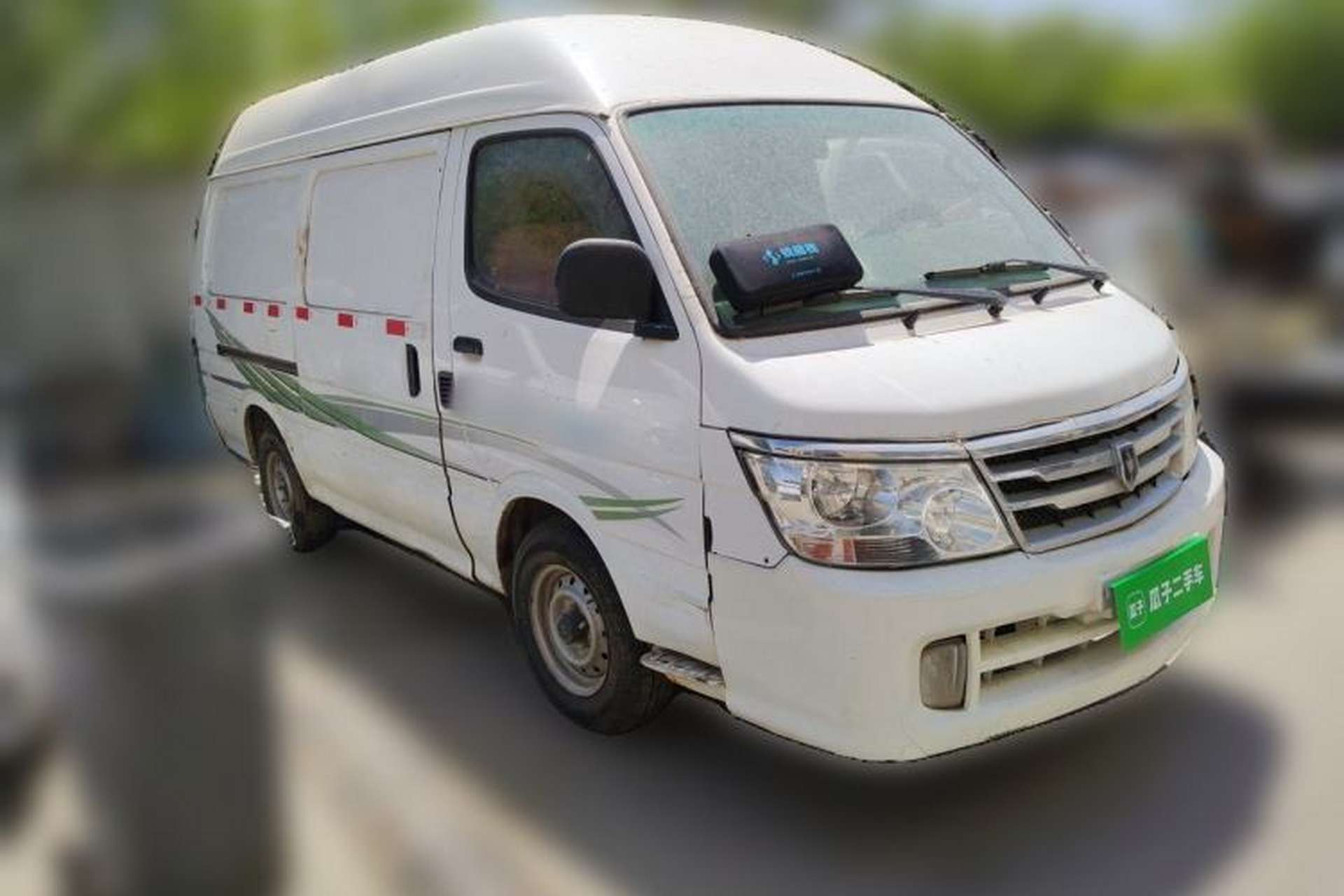 Used Jinbei Hiace  Front Right 45 Deg