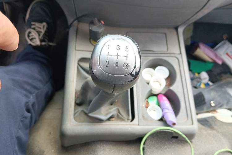 Used Jinbei Hiace  Gear Lever