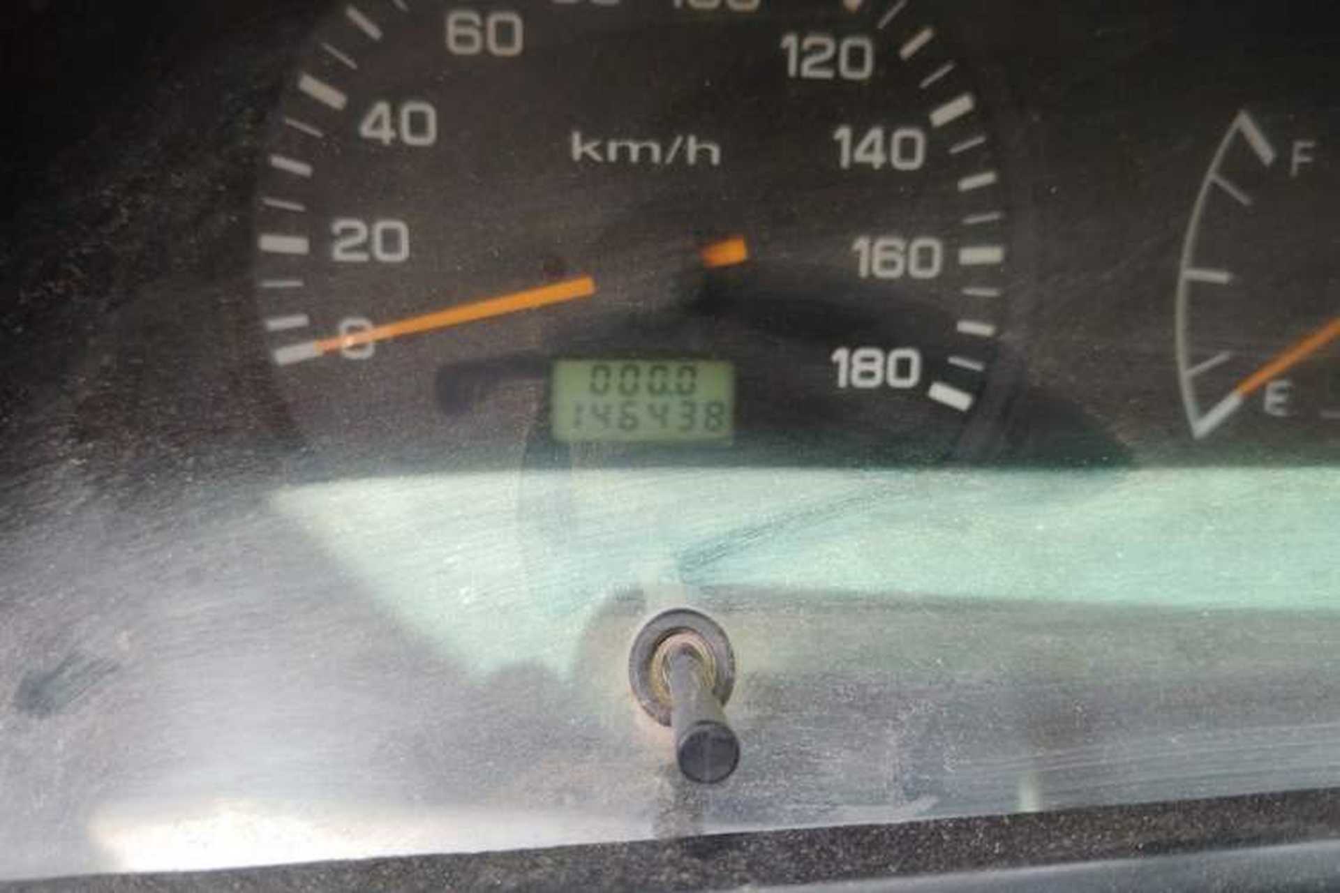 Used Jinbei Hiace  Odometer Close Up