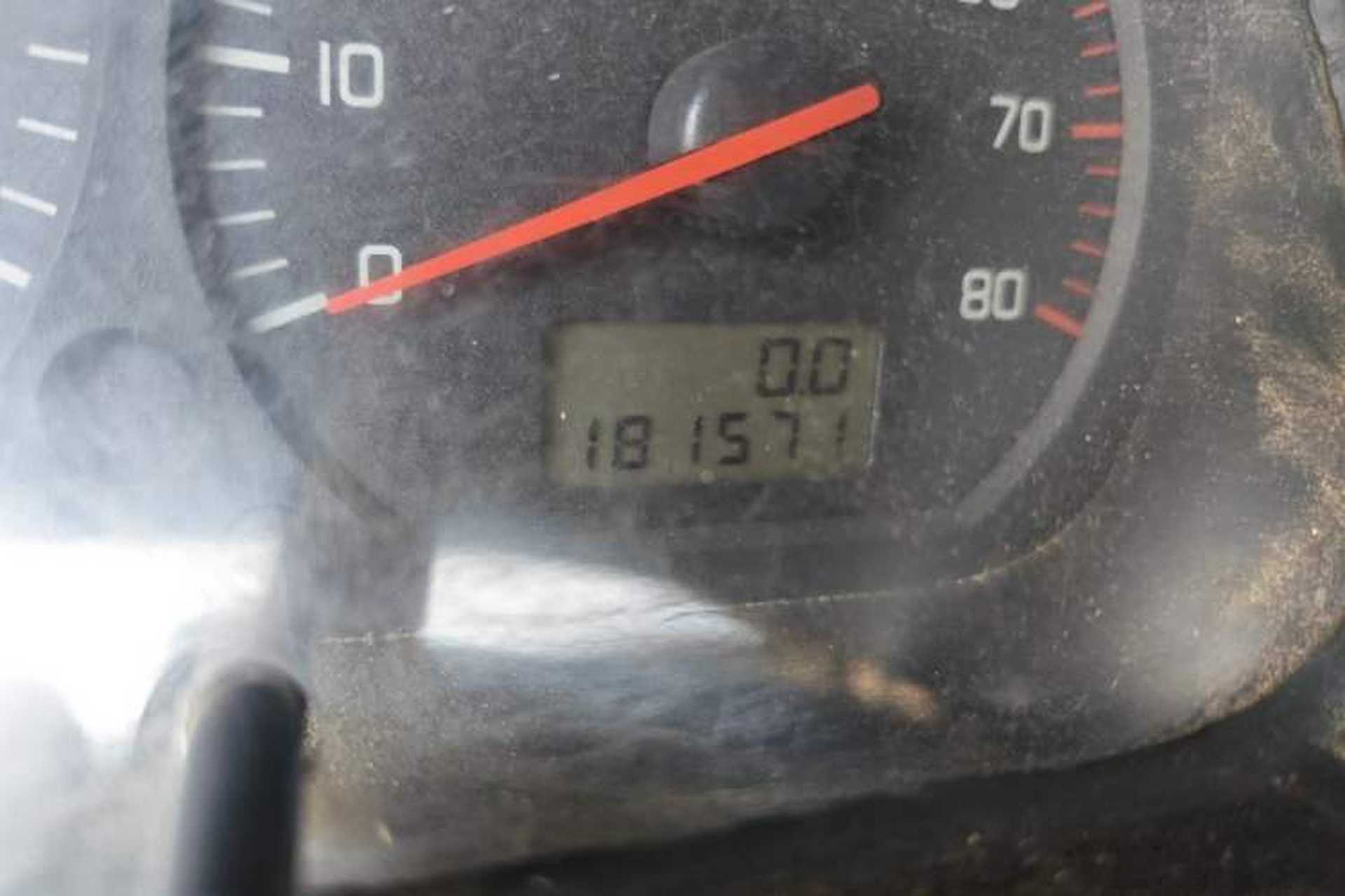 Used Jinbei Hiace  Odometer Close Up