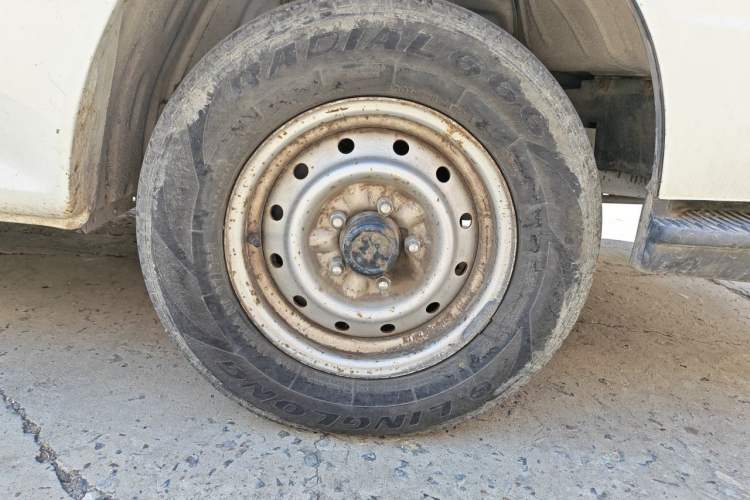 Used Jinbei Hiace  Right Front Wheel Hub